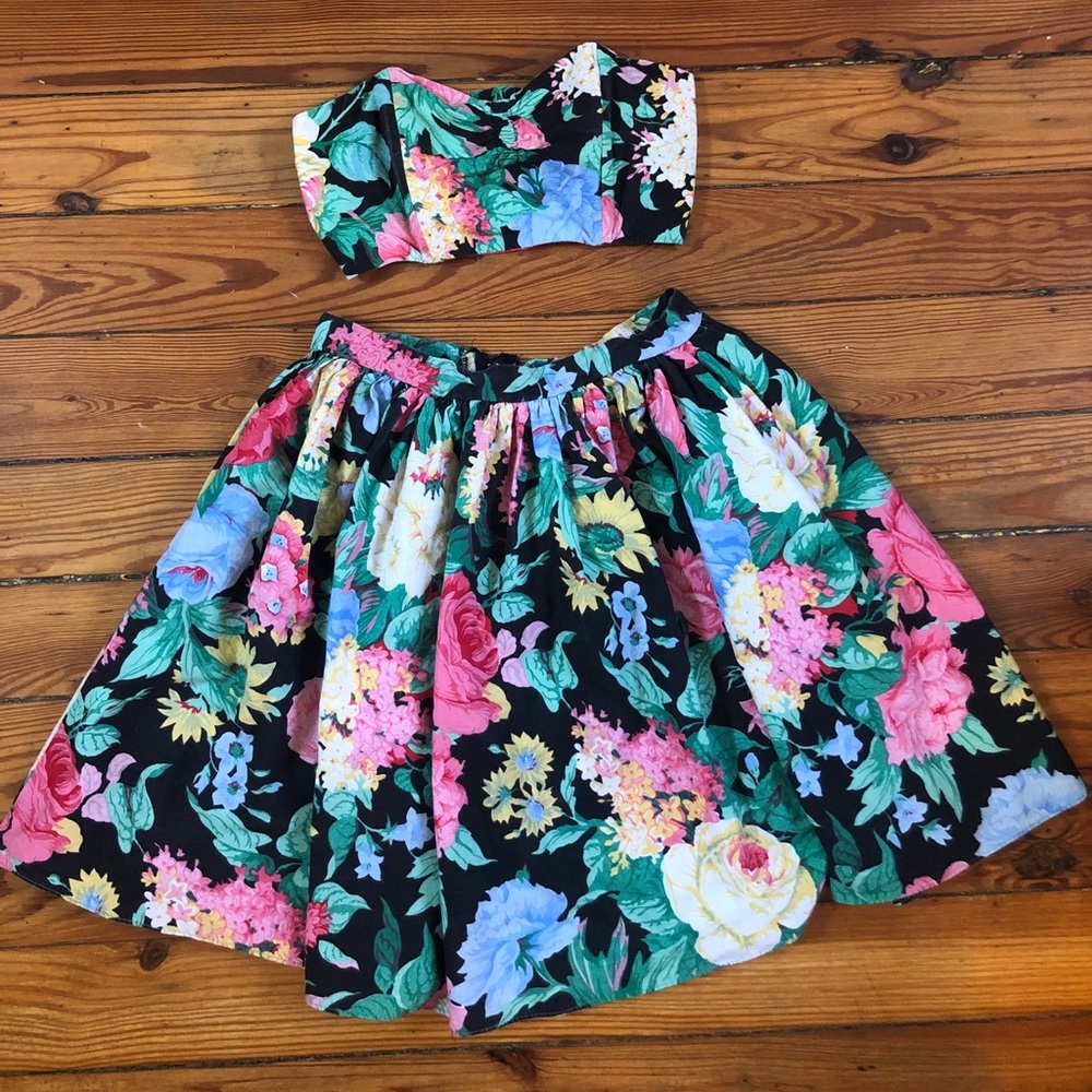 Shareen Vintage Floral Bandeau and Skirt Set